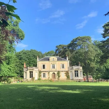 Le Chateau De John Miles Au Bord De L'Eau Suce-sur-Erdre Exterior photo