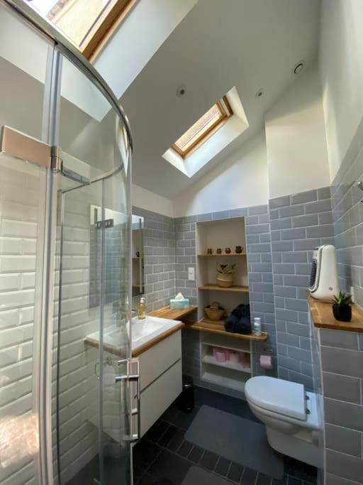 Holiday home Le Chateau De John Miles Au Bord De L'eau *